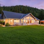 Luxury acreage estate in Rogue Valley, Southern Oregon